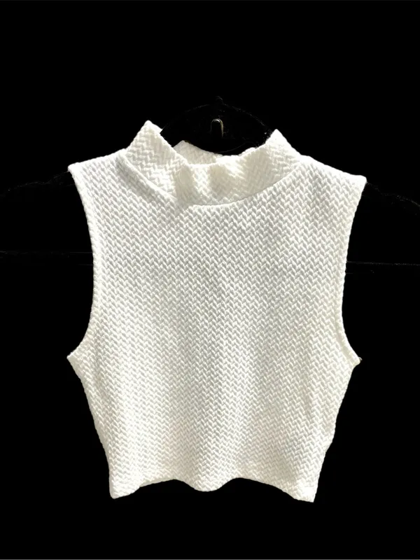 H&M White Textured Sleeveless Crop Top Sz XS NWOT - Image 3