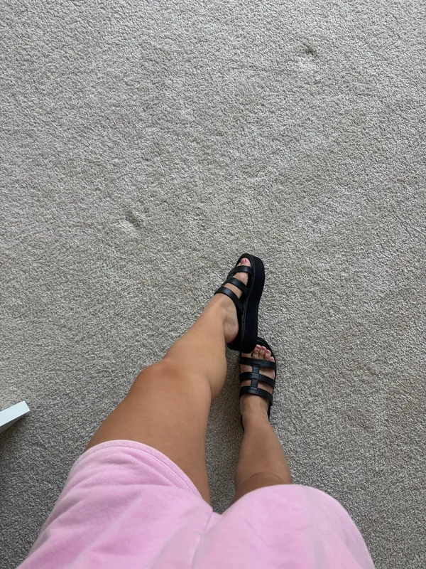 Black platform sandals Size 9 - Image 3