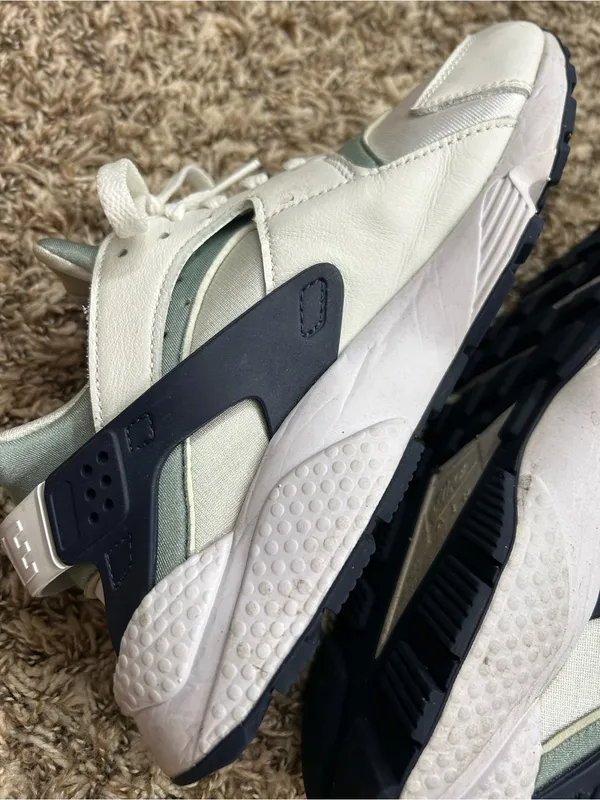 Nike Womens Air Huarache Photon Dust Mica Green Sz 9 - Image 11