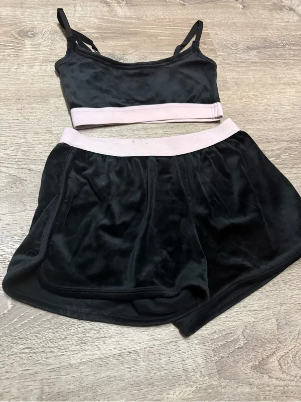 Forever 21 Velour Lounge Set Black Pink Crop Cami & Shorts Pajama Small - Image 3