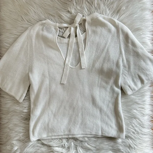 Banana Republic tie back sweater - Image 8