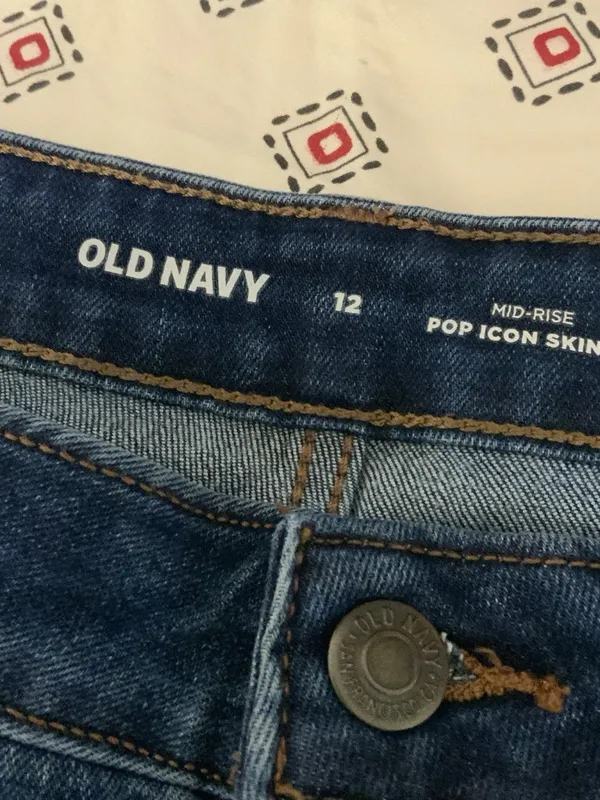 Old Navy Skinny Jeans Medium Wash Mid-rise Size 12 Pants Bottoms - Image 2