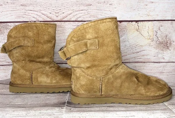 UGG Chestnut Remora Buckle Short Boots Size 6 - Image 13