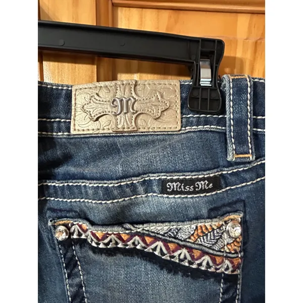 Miss Me Women's Bootcut Jeans Blue Embellished‎ Thick Stitch Low Rise Size 28 - Image 7