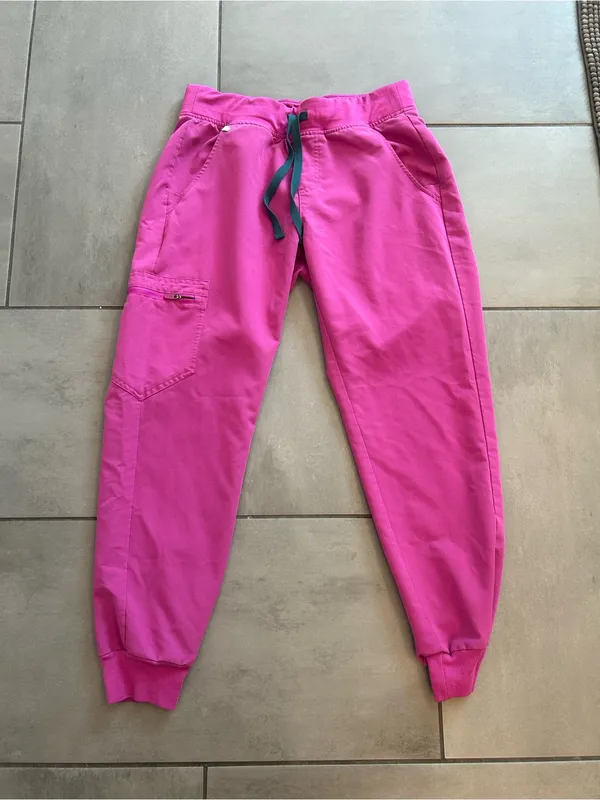 Figs Zamora Jogger Scrub Pant™ | Raspberry Sorbet - Image 2