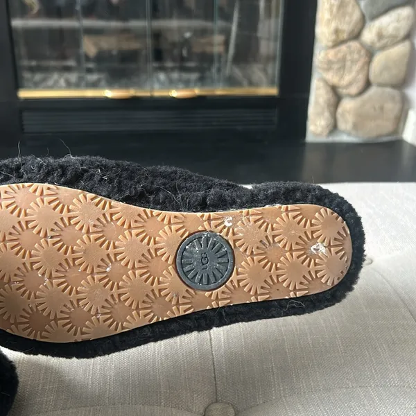 UGG Black Slip On Strapped Back Slippers Size 7 - Image 6
