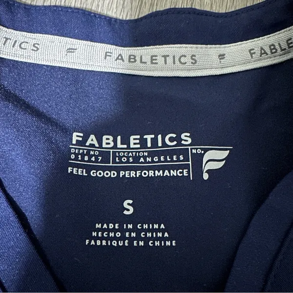 Fabletics Method 2-Pocket Scrub Top in Navy Blue Size S - Image 8