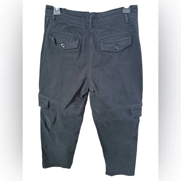 Aritzia Black Cargo Pants - Image 4