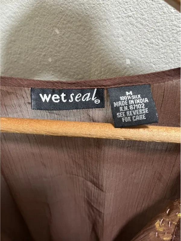 Y2K Wet Seal Brown Long Sleeve 100% Silk Sequin Blouse Top M - Image 2