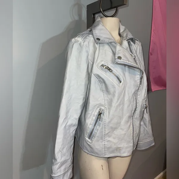 Chico’s light blue silver zipper faux leather motorcycle jacket coat womans M - Image 2