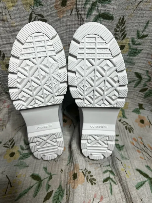 Converse CTAS Lugged Hi White Pebbled Leather High Top Platform Women’s Shoes - Image 5