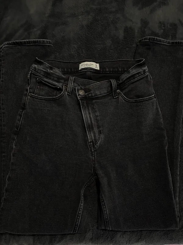 Abercrombie The 90s Slim Ultra High-Rise - Image 3