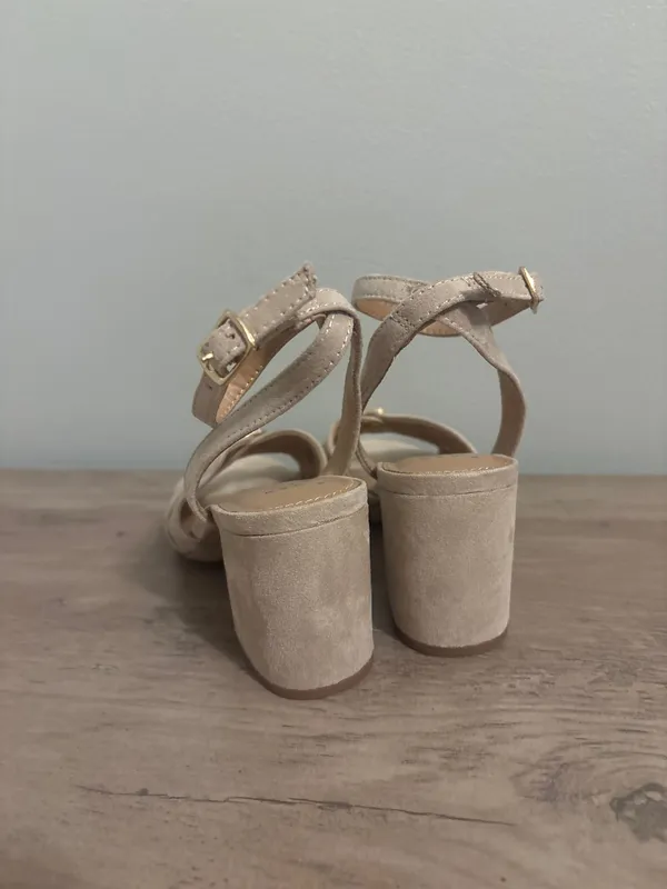 A New Day heels  - Image 4