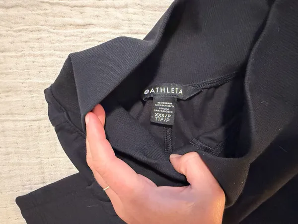 Athleta black cargo pant XXS - Image 9