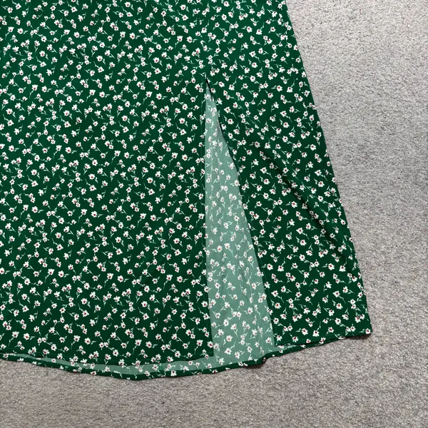SHEIN Green Ditsy Floral Midi Skirt with Front Slit - Image 5