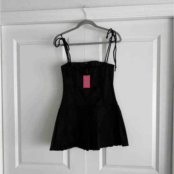 Edikted Black Perri Pleated Corset Mini Dress - Image 3