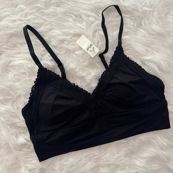 Aerie Sunnie Blossom Lace Padded Triangle Bralette True Black Size Small - Image 4
