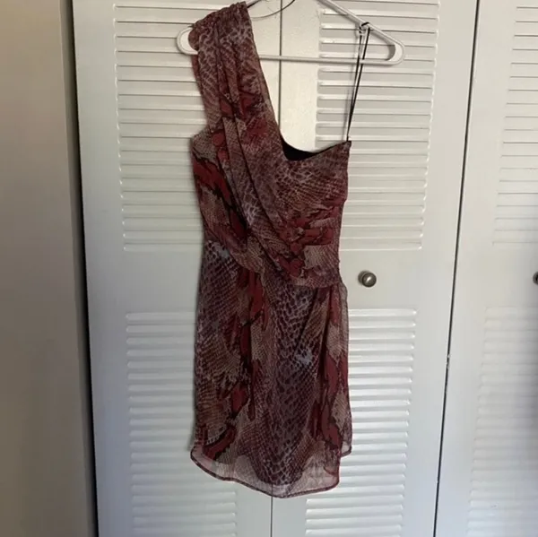 W118 Walter Baker Cold Shoulder Burgundy Snake Print Mini Dress - Image 4