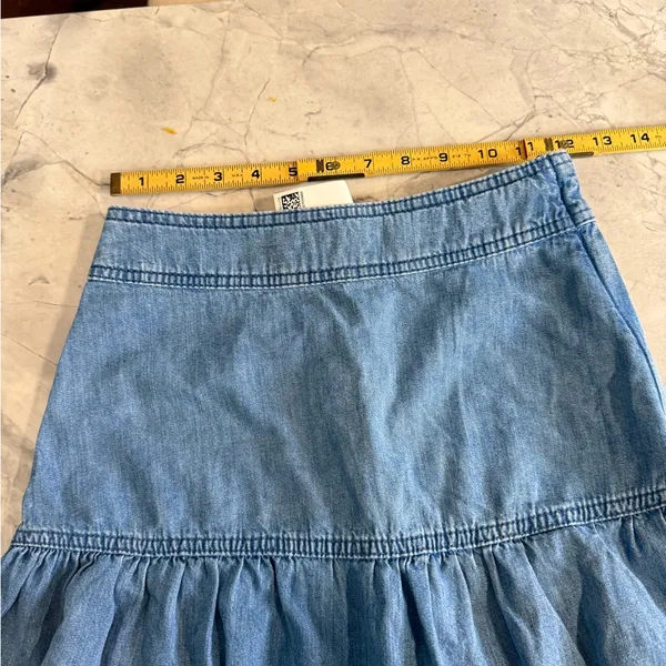 H&M Light Blue Denim Ruffle Mini Skirt Size 0 NWT - Image 4