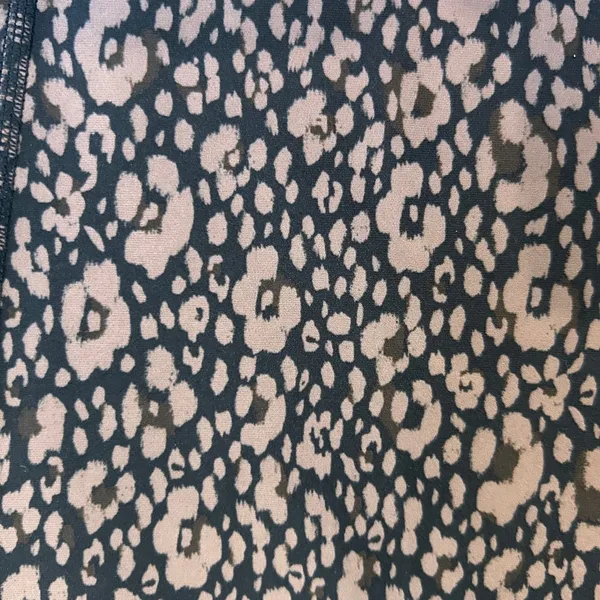 Old Navy Active Powersoft Leopard Pocket Leggings High Rise XL Go Dry 7/8 Casual - Image 8