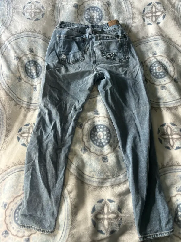 American Eagle Outfitters Mom Jeans - Image 2