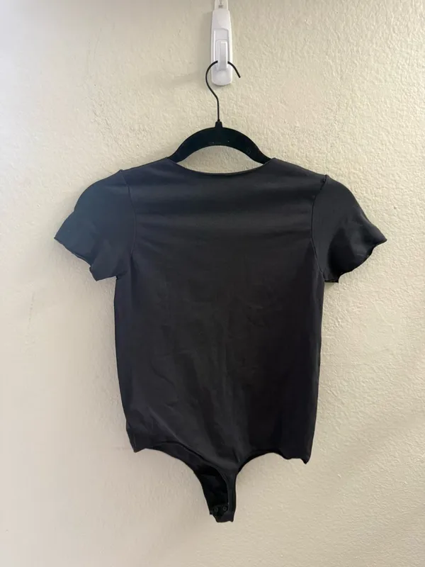 Skims Essential T Shirt Thong Bodysuit Size L/XL Black Seamless Shapewear Casual - Image 4