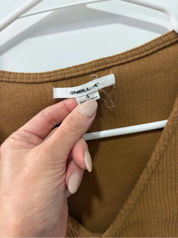 O'Neill Leanne Top Camel size small - Image 9