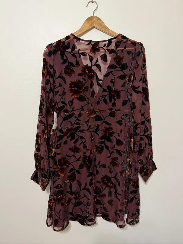 NWT ASTR The Label Vivian Burnout Floral Velvet Mini Dress Size Medium NEW - Image 6