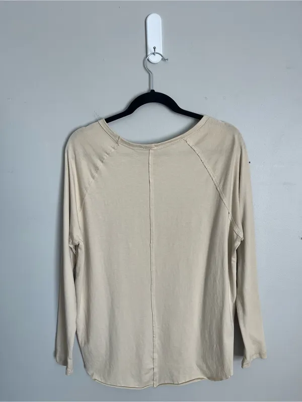MONO B Beige Scoop Neck Long Sleeve Raglan Top Sz S - Image 6
