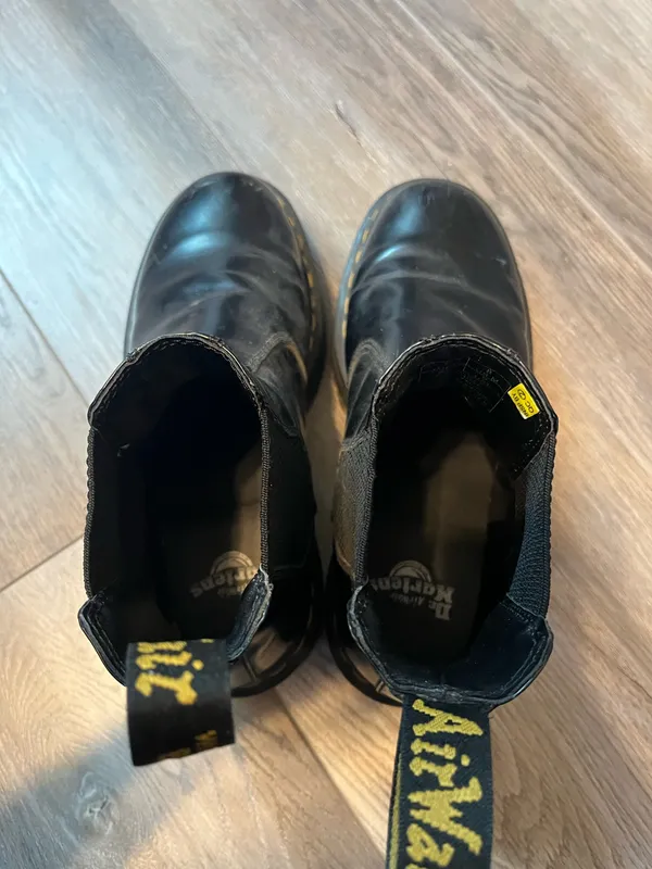 Dr. Martens Quad Chelsea Boots - Image 6