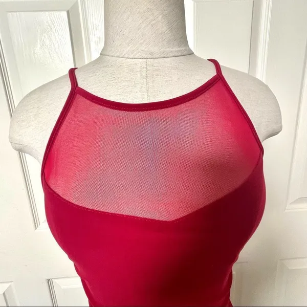 Fashion magazine red cocktail dress - Image 7