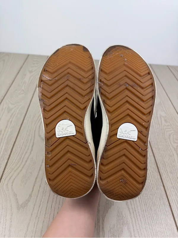 Sorel Women's Out N About IV Low Women's Waterproof Sneaker 11 Black Gum 2 $100 - Image 8