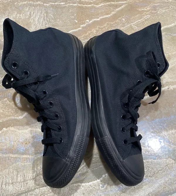Converse Chuck Taylor All Star Unisex Black Sneakers Women’s 10.5 (See all Pics) - Image 3