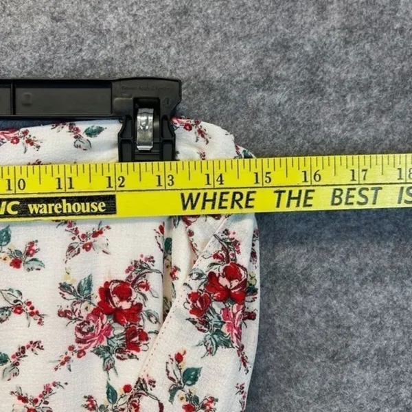 CHELSEA & VIOLET Skirt Large White Red Floral Tie Elastic Waist Handkerchief Hem - Image 6