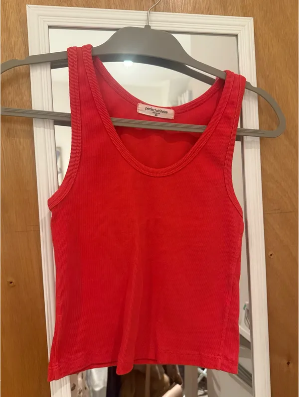 Perfectwhitetee Tank Red Size XS - Image 2