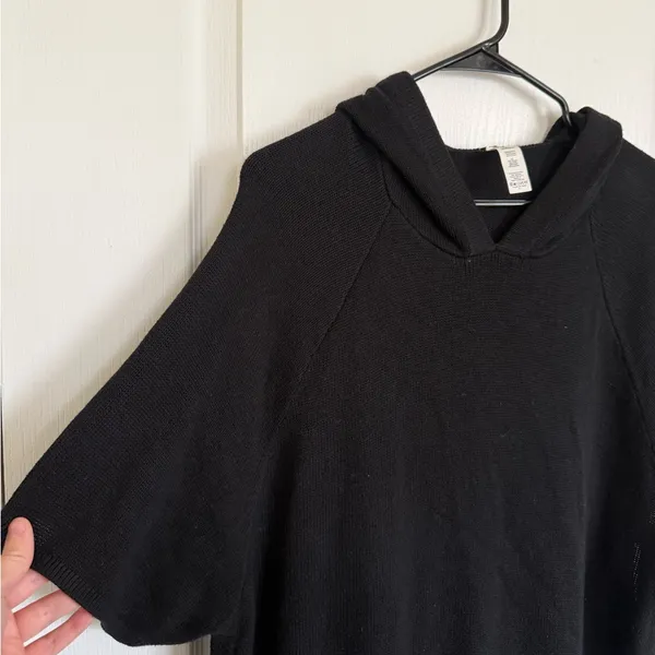 Lululemon Opened Up Poncho in Black - Image 4