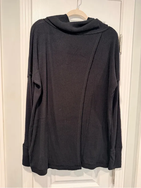 We The Free Free People Size S Black Oversized Cowl Neck Split Back Sweater - Image 4