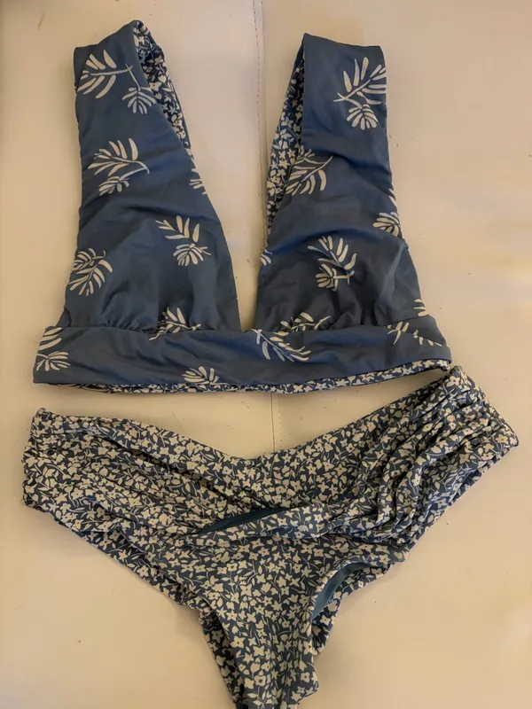 Billabong Swimsuit Set Reversible - Image 2