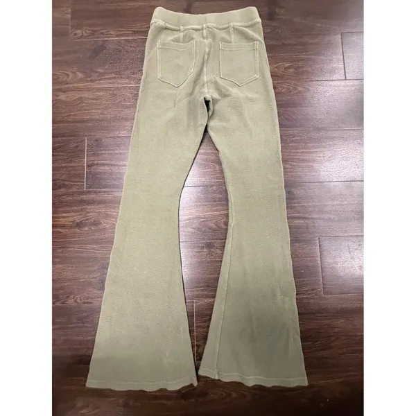 OFFLINE by Aerie Olive Green High-Waisted Flare Leggings Size Medium - Image 3
