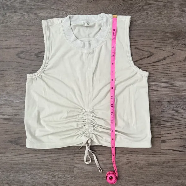 Lululemon Cinch Me Up Front Tank Springtime Green Ruched Cropped Top Size Small - Image 9