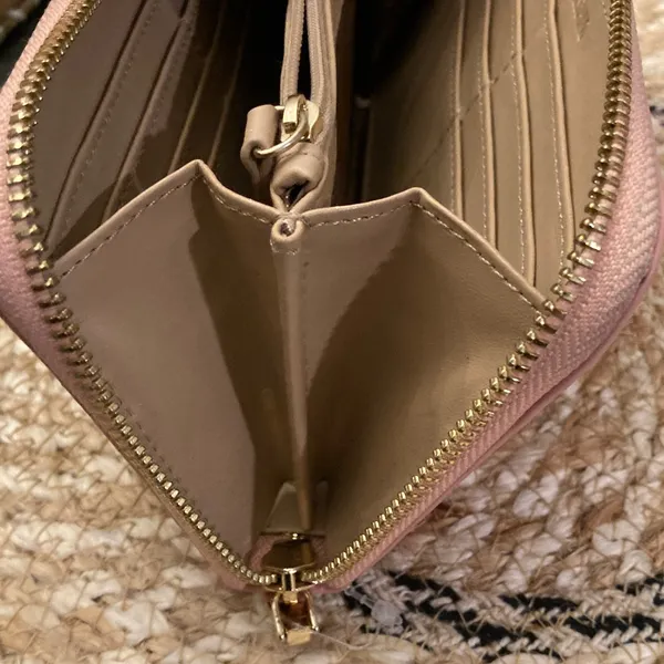 Love‎ Moschino Pink Quilted Heart Zip Around Wallet - Image 11
