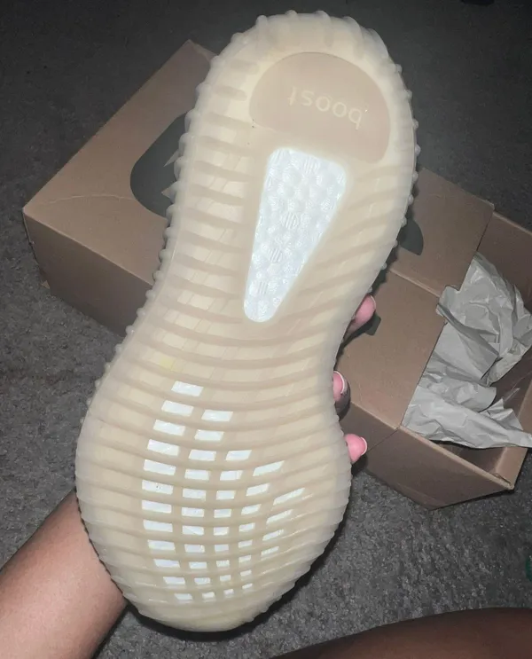 Yeezy Slate Size 6 - Image 2