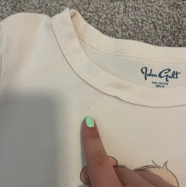 Brandy Melville baby tee - Image 4