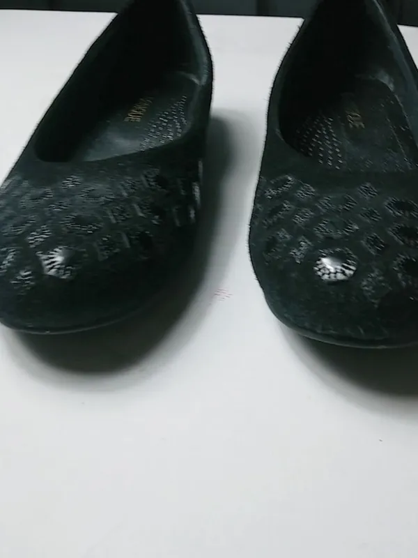 Classique 8.5 Black Suede Low Kitten Heels Slip On Shoes - Image 7