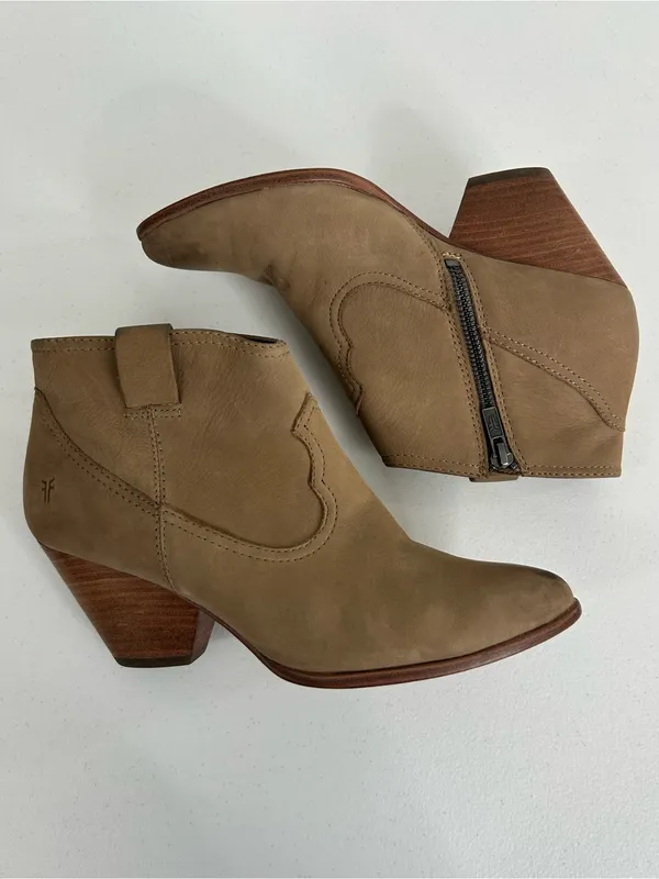 Frye Reina Ash Western Bootie Size 7.5 - Image 4