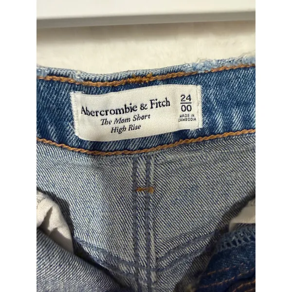 Abercrombie & Fitch Mom Short High Rise Distressed Denim Blue Womens Size 24 00‎ - Image 2