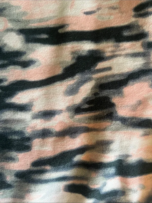 lululemon athletica Pink Camo Scuba hoodie sz6 - Image 7