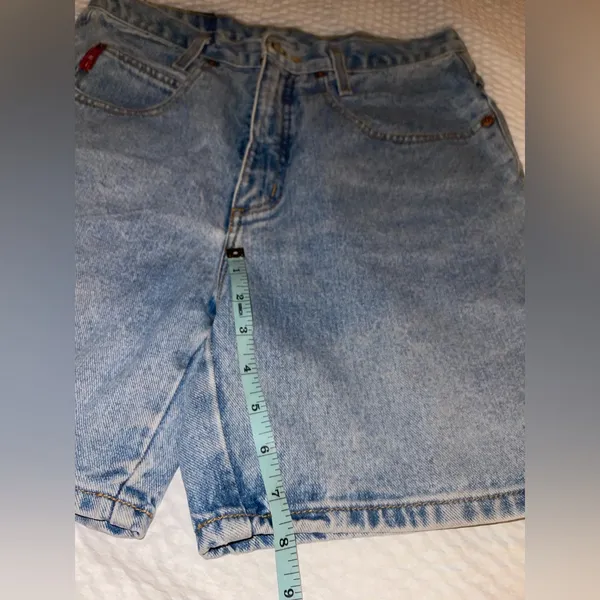 Vintage L.E.I. Light Blue Jean Shorts Size Medium - Image 5