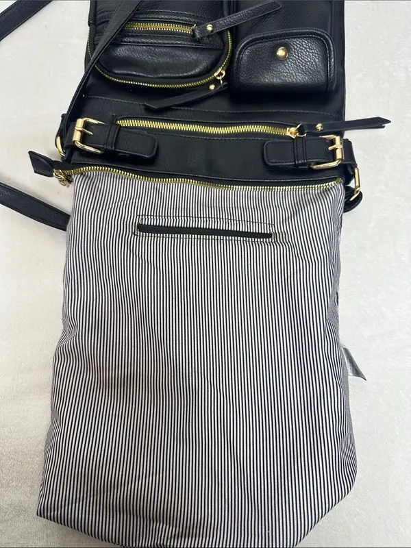 Classic Black Crossbody Shoulder Bag - Image 7