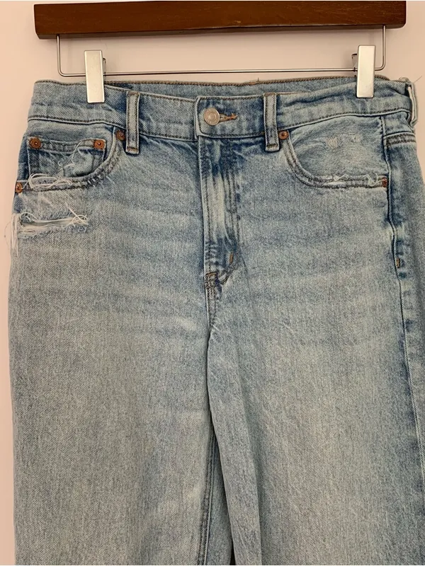 American Eagle Ripped Straight Leg Jeans - Image 2